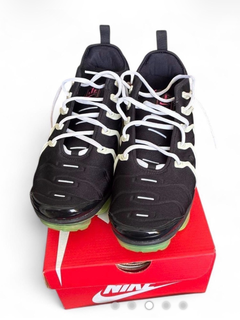 Men’s 10.5 - Picture 3 of 4